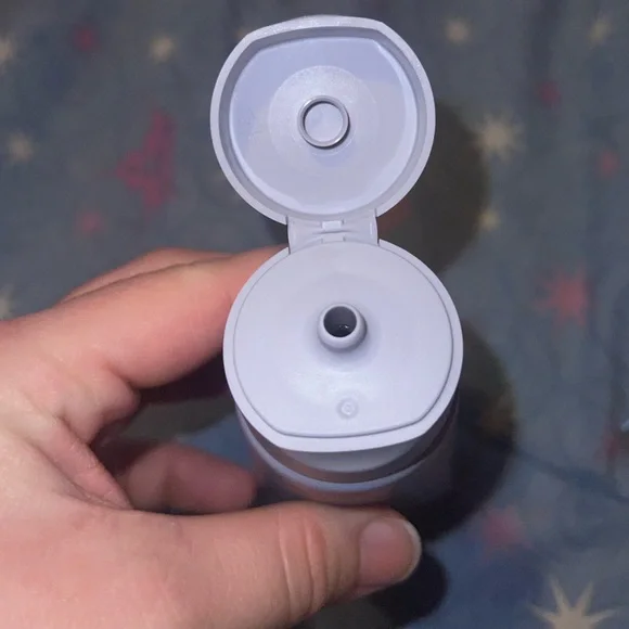 fenty skin cherry face scrub - Picture 4 of 4